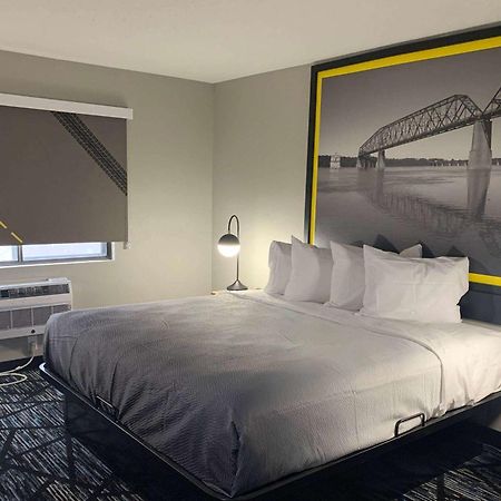 Super 8 By Wyndham Kirksville-University Area エクステリア 写真