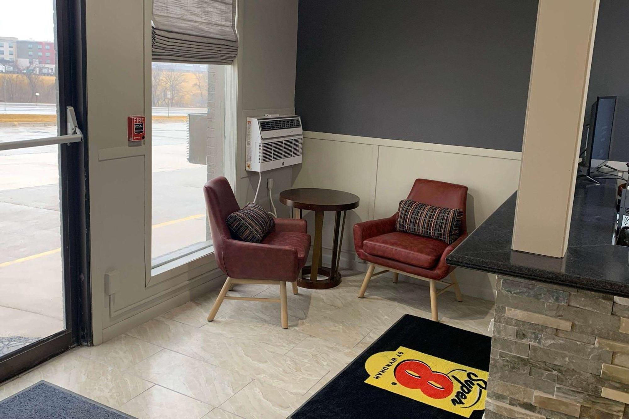 Super 8 By Wyndham Kirksville-University Area エクステリア 写真