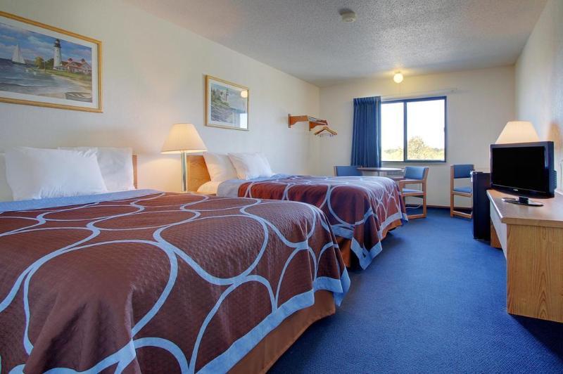 Super 8 By Wyndham Kirksville-University Area エクステリア 写真